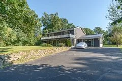 11807 LOYALIST Parkway, Prince Edward County, ON K0K 2T0