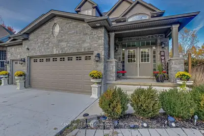 1056 Loft Court 2 Lower, London North, On N6g 0j9