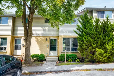Condo Townhouse in London South