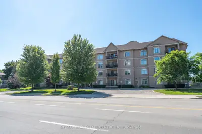 Condo Apartment in Hamilton
