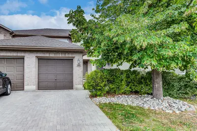 Condo Townhouse in Kitchener