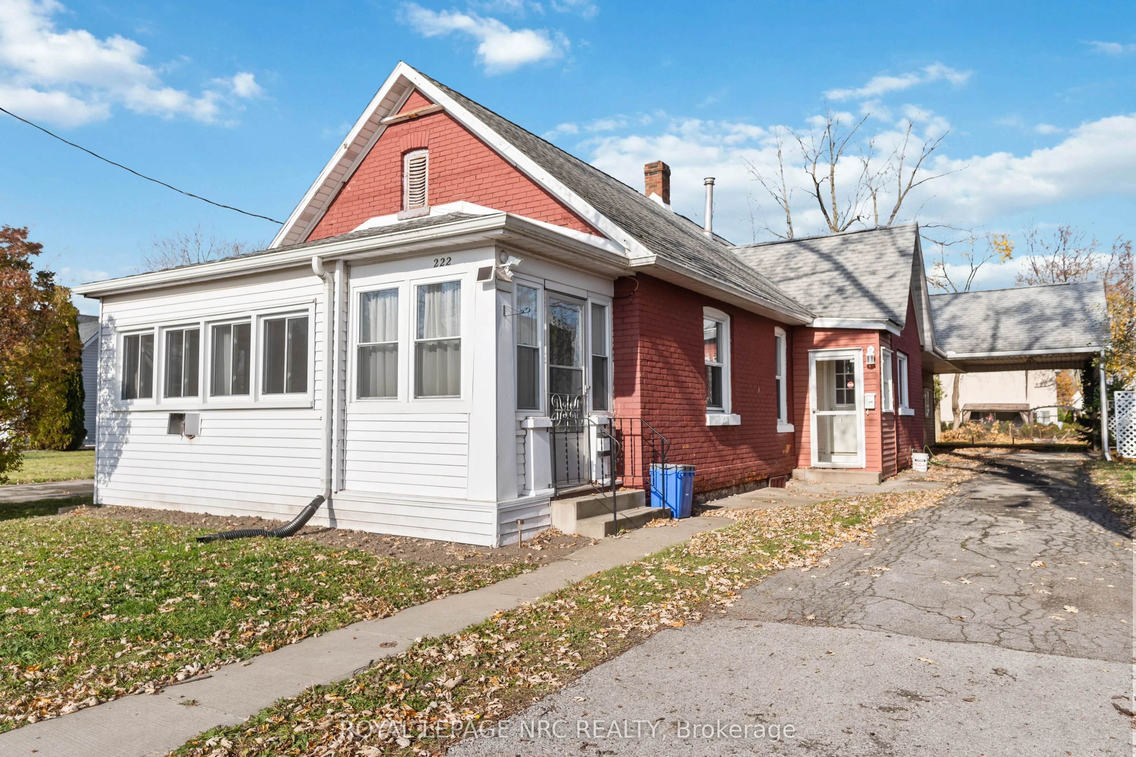 222 Courtwright Street, Fort Erie, On L2a 2r8