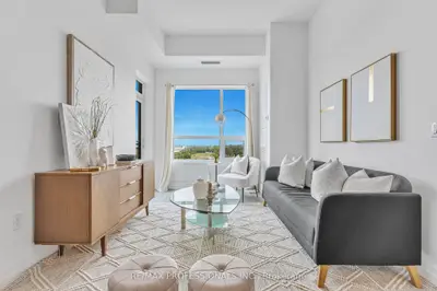 Condo Apartment in Lincoln