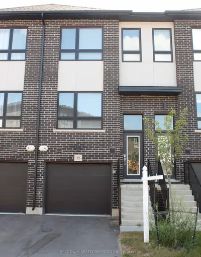 720 Grey Street 39, Brantford, On N3s 4y4
