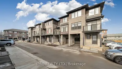 461 Blackburn Drive 97, Brantford, On N3t 0w9