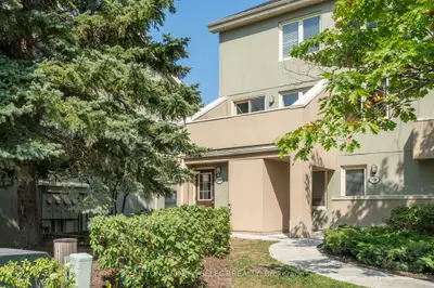 Condo Townhouse in Blue Mountains