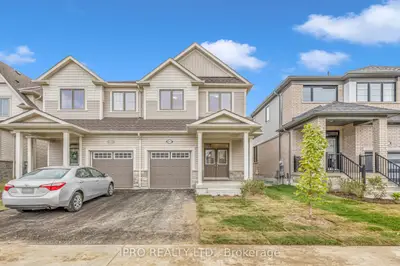 Semi-Detached in Centre Wellington