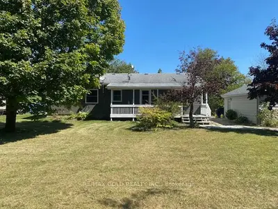 Detached in Northern Bruce Peninsula