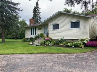 Detached in Hamilton Township