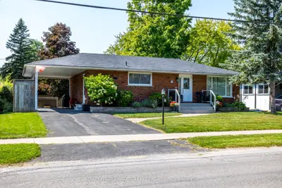 Detached in Kawartha Lakes