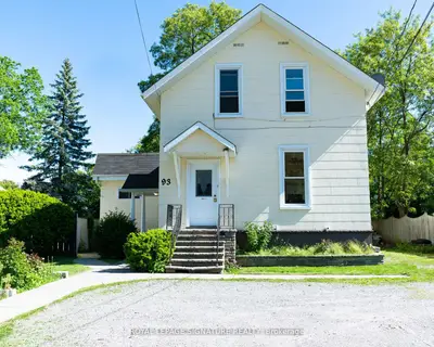 93 Melbourne Street W, Kawartha Lakes, On K9v 2t4