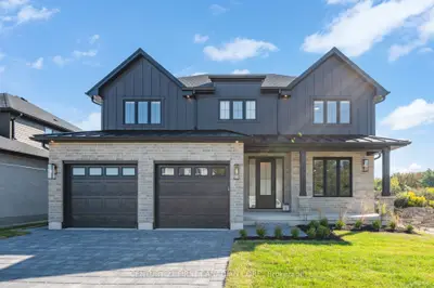 Detached in Middlesex Centre