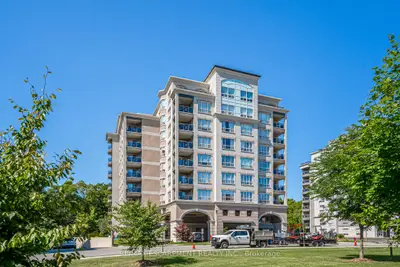 Condo Apartment in Hamilton