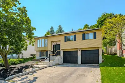 Detached in Guelph