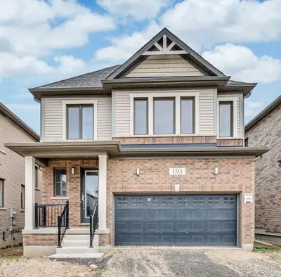 Detached in North Dumfries