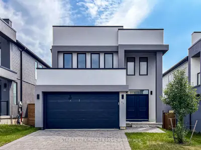 Detached Condo in London North