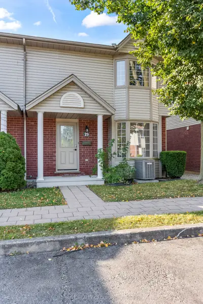 50 Chapman Court 29, London North, On N6g 5e1