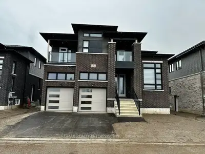 Detached in Blue Mountains