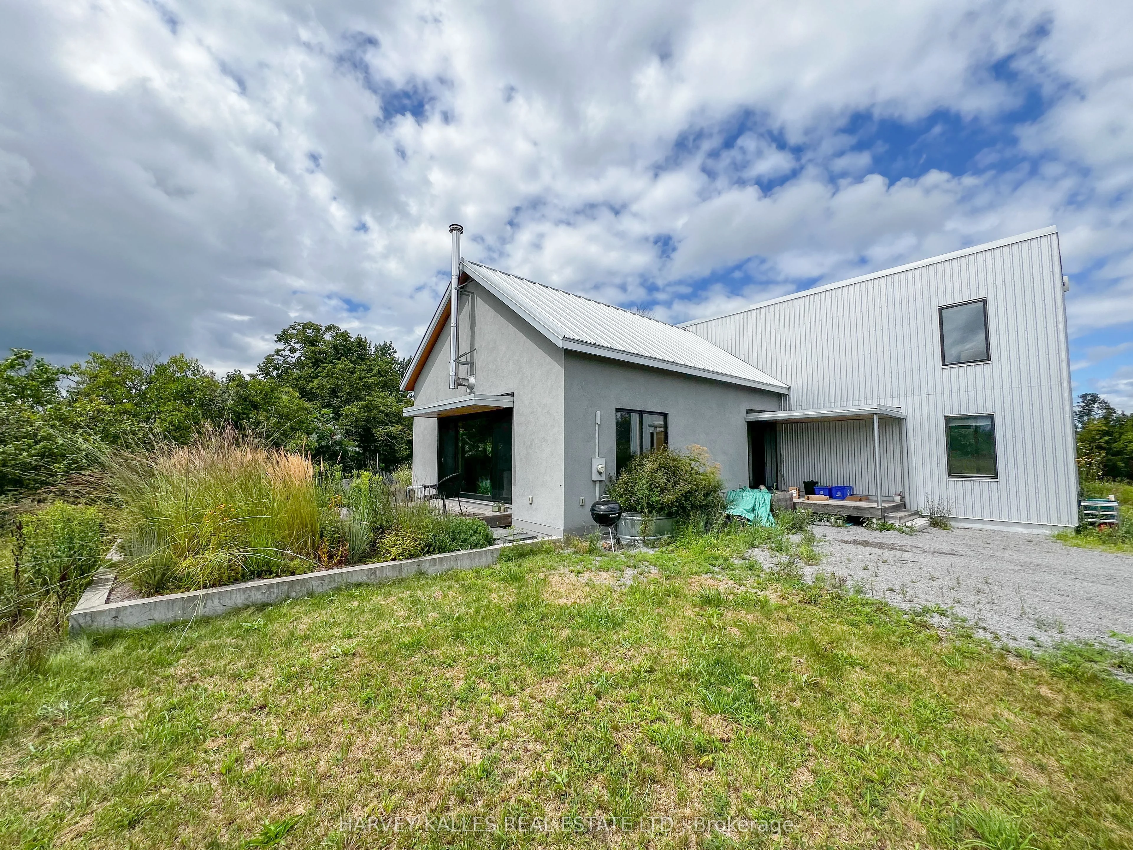 2465 County Road 7, Prince Edward County, On, K0k 2t0