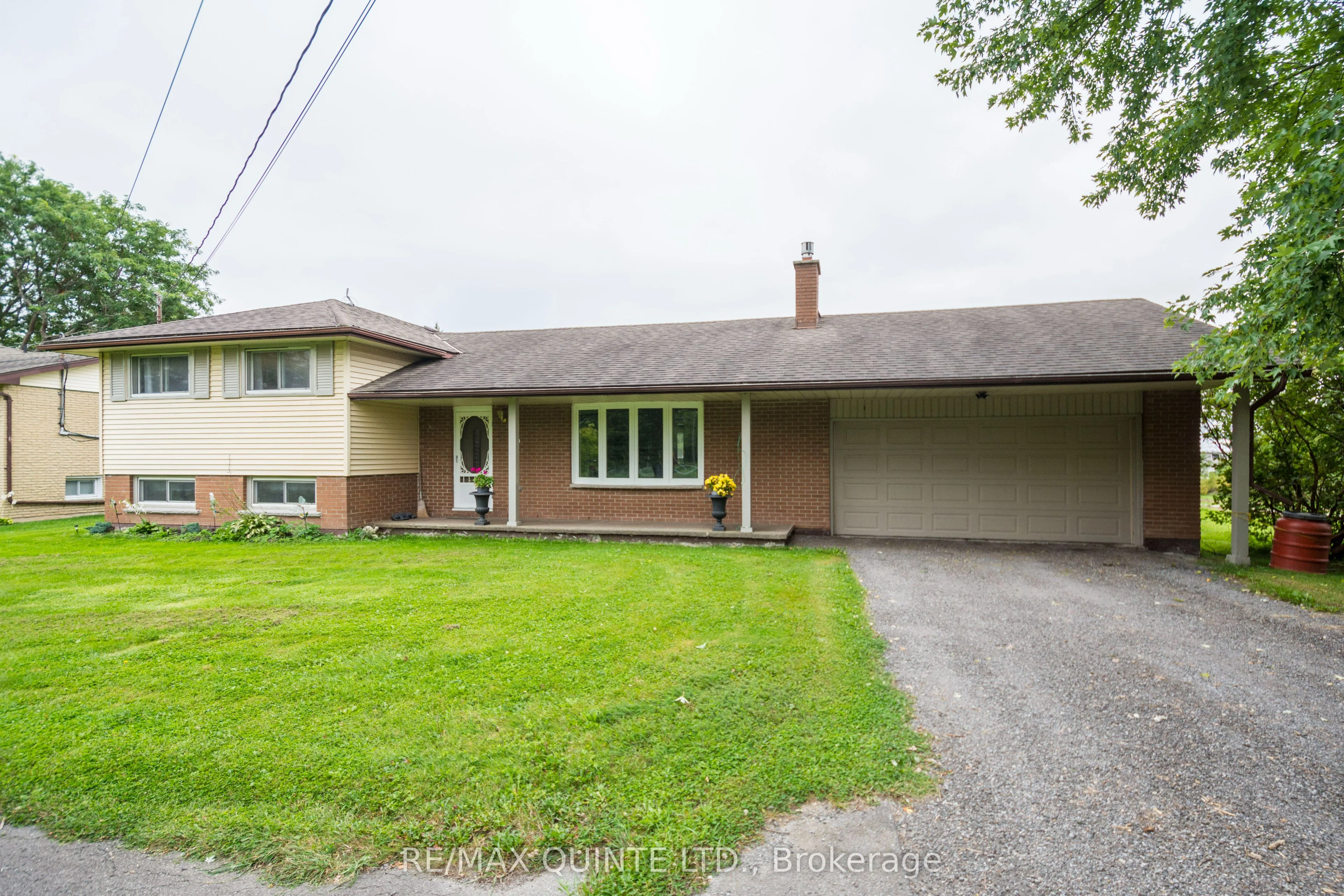314 Massassauga Road, Prince Edward County, On K8n 4z7