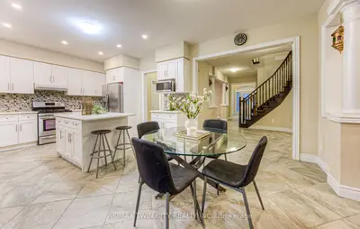 Detached in Waterloo