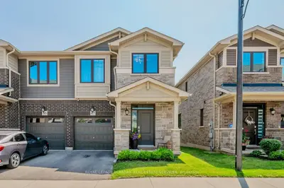 Semi-Detached Condo in Hamilton