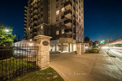 Condo Apartment in Waterloo