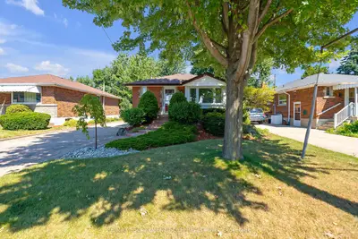 Detached in Hamilton