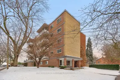 Condo Apartment in St. Catharines