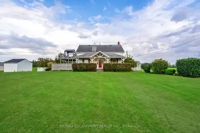 Detached in West Lincoln
