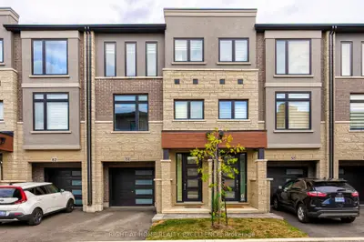 Att/Row/Townhouse in Hamilton