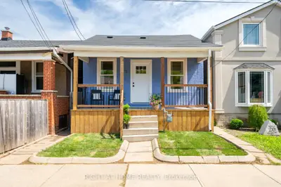 Detached in Hamilton