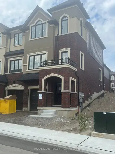 Att/Row/Townhouse in Brantford