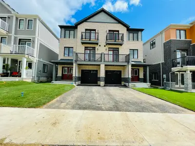 Att/Row/Townhouse in Haldimand