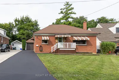 Detached in Hamilton
