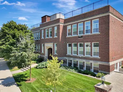 Condo Apartment in Waterloo