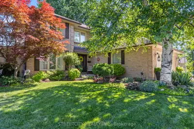 2 Parkside Crescent, London South, On N6c 5l8