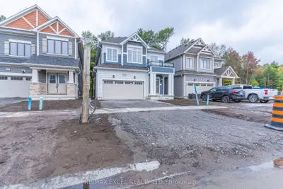 Detached in Gravenhurst