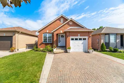 Detached in Hamilton