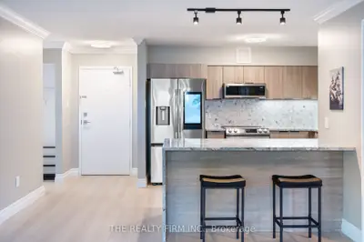 15 Jacksway Crescent 104, London North, On N5x 3t8