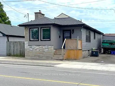 Detached in Hamilton