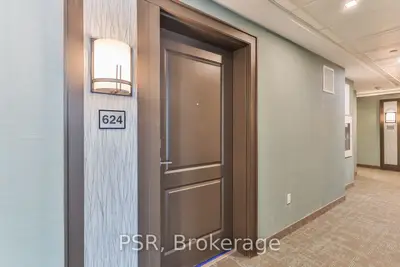 Condo Apartment in Hamilton