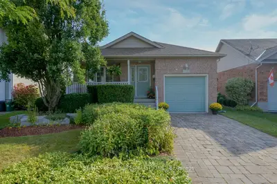 Detached in Centre Wellington