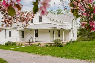 30b Union Road, Prince Edward County, On K8n 4z7