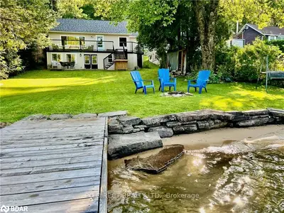Detached in Muskoka Lakes