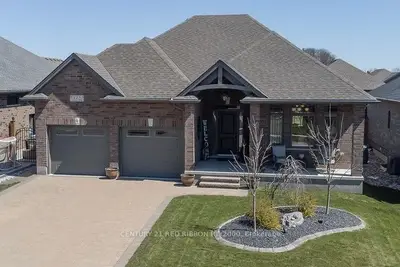 Detached in Strathroy-Caradoc