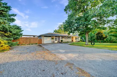 Detached in Greater Napanee
