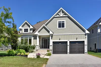 Detached in Blue Mountains