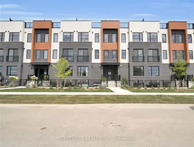 Att/Row/Townhouse in London South