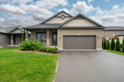 Detached in Belleville